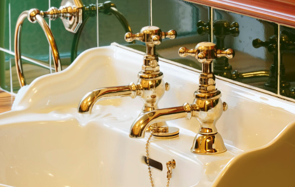 Transition Bath Tub Faucets